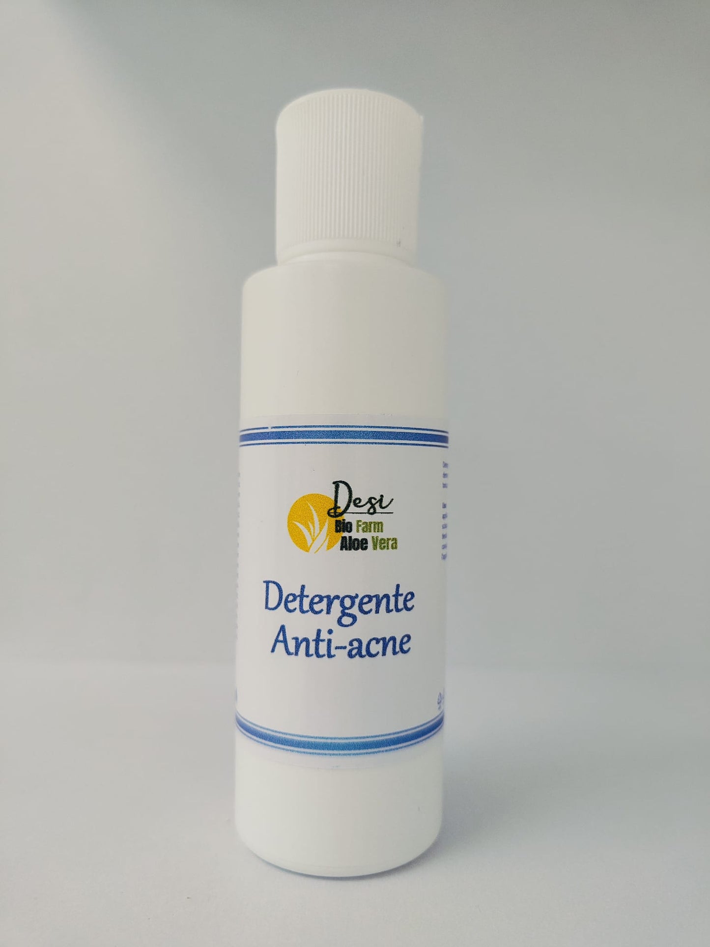 Detergente per pelli grasse 100 ml- Detergente riequilibrante con Aloe, estratti vegetali e Tea Tree